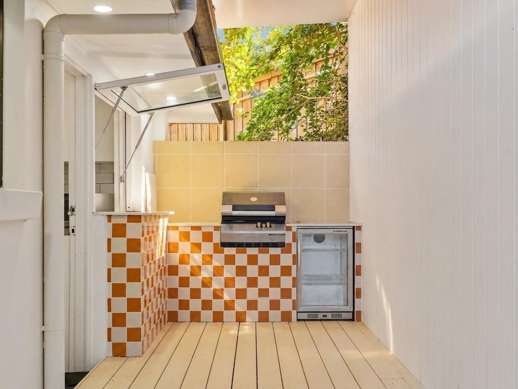 1/10 Twenty First Ave, Palm Beach, QLD 4221