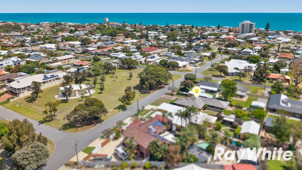 2/8 Cathryn St, Halls Head, WA 6210