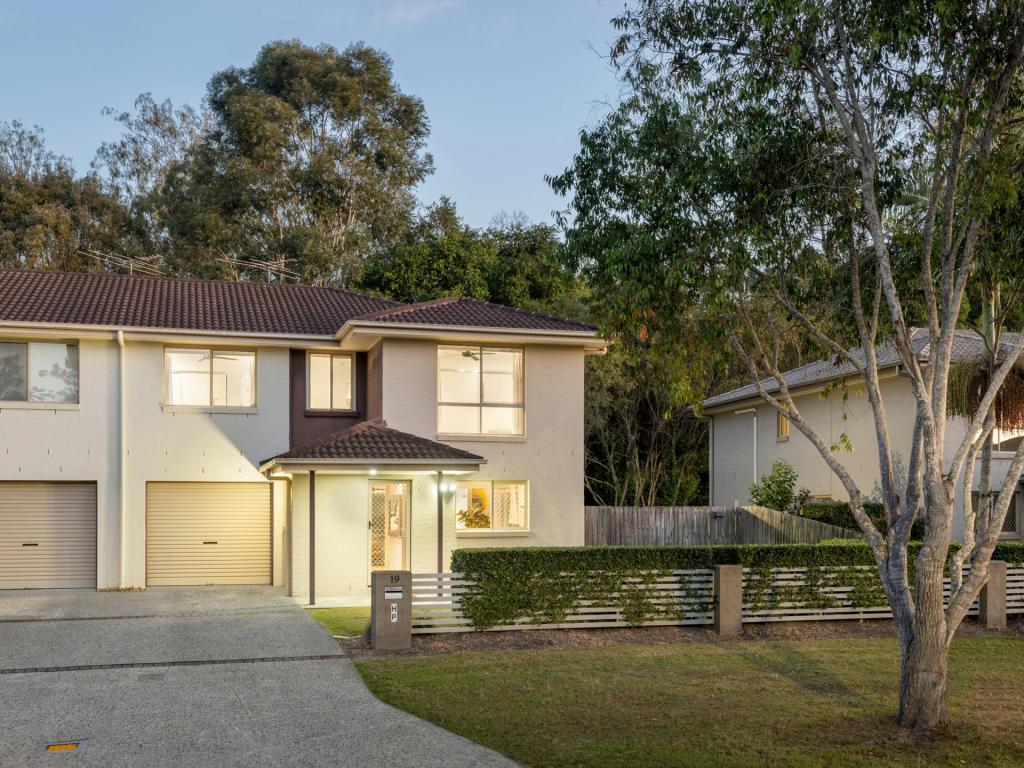19 Earnshaw St, Calamvale, QLD 4116