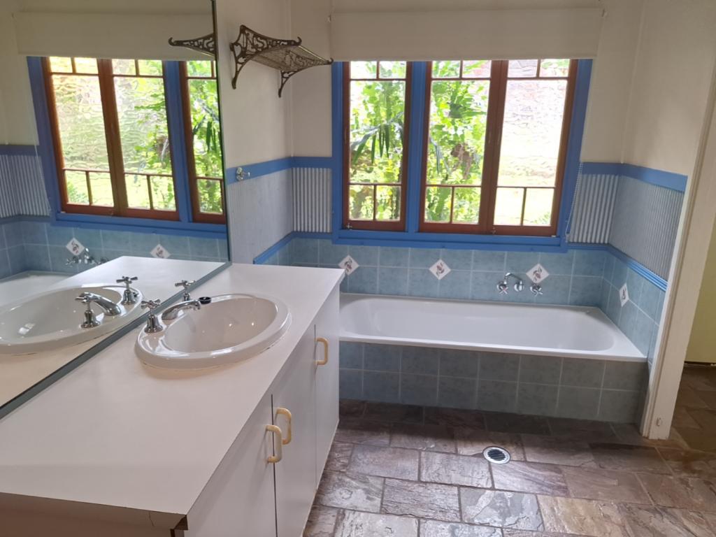 15 Dalziel St, Stratford, QLD 4870