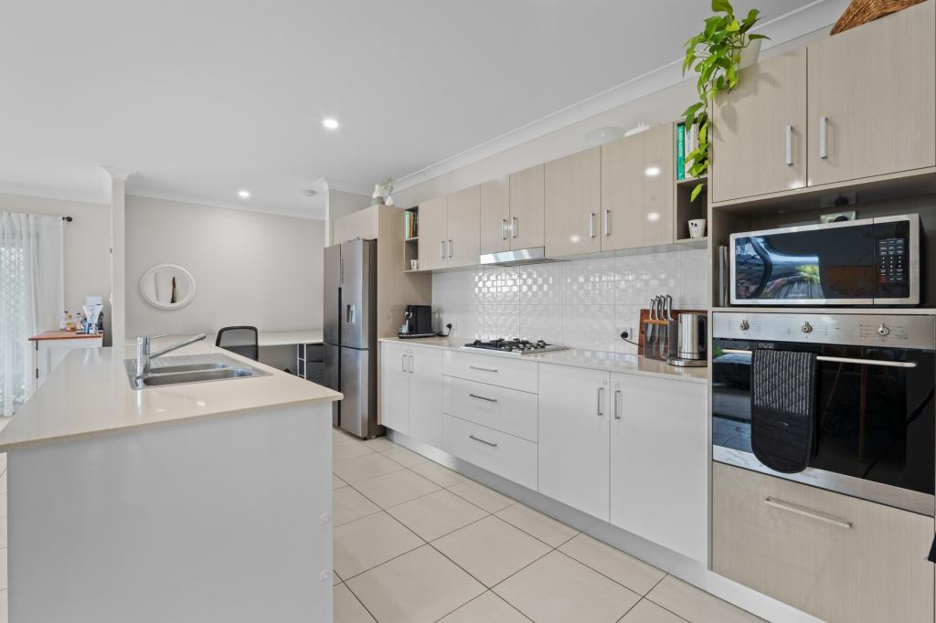 35 Newry Trl, Smithfield, QLD 4878