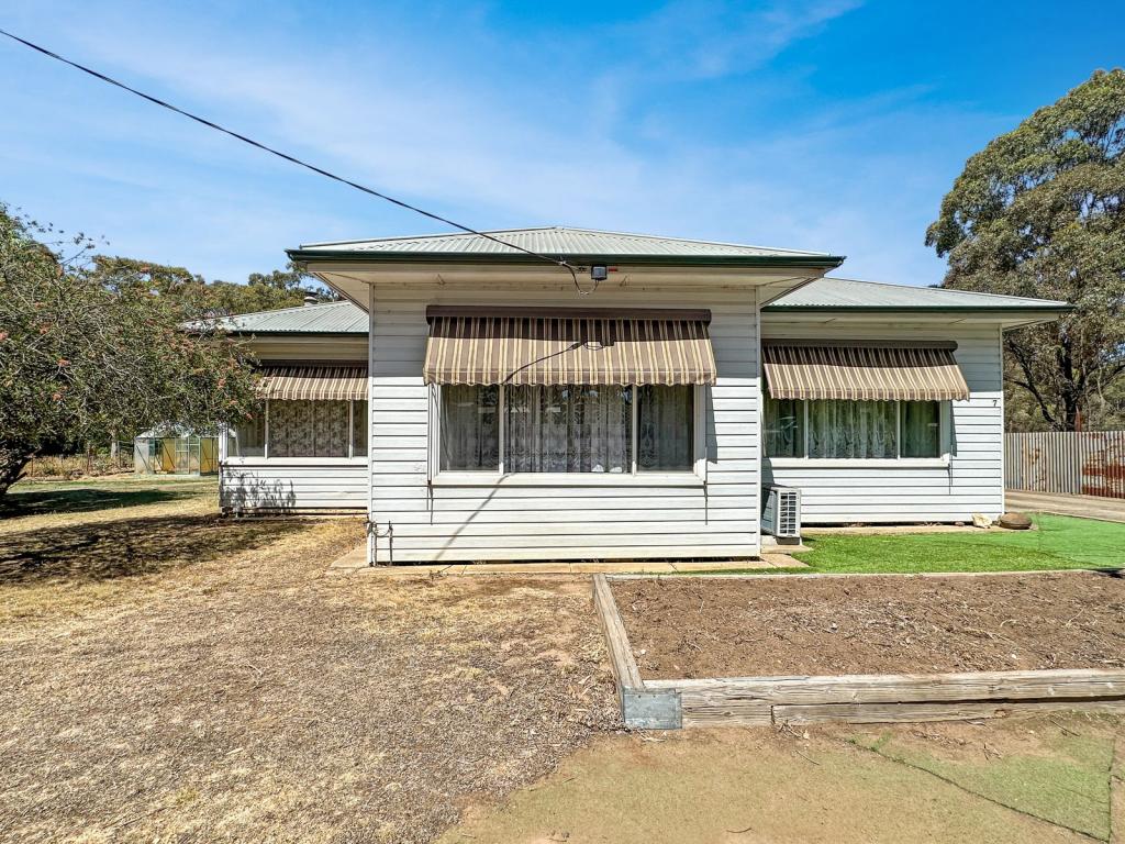 7 Mcclure St, Maryborough, VIC 3465