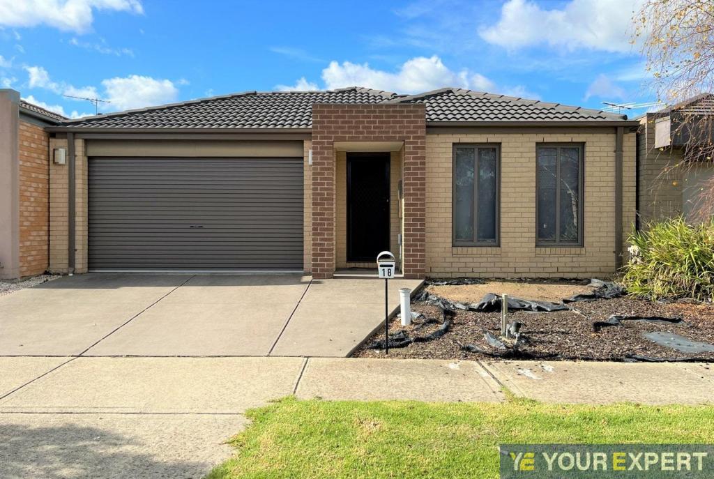 18 Field St, Pakenham, VIC 3810