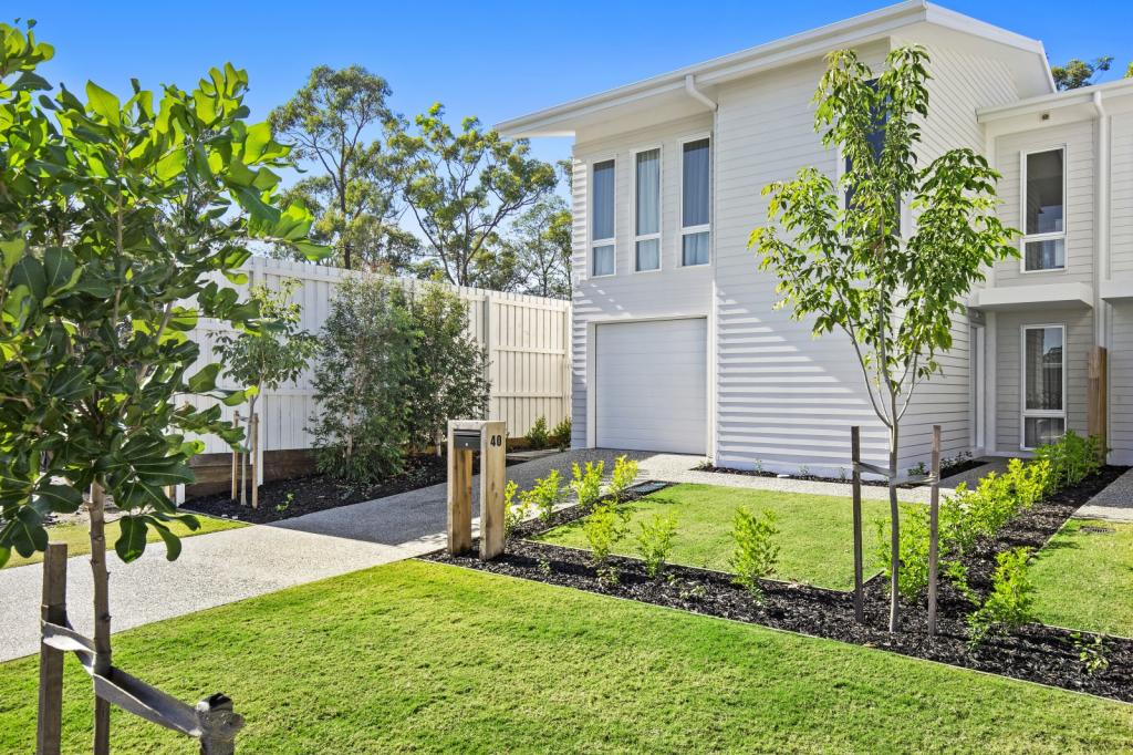 40 HILL DR, PIMPAMA, QLD 4209