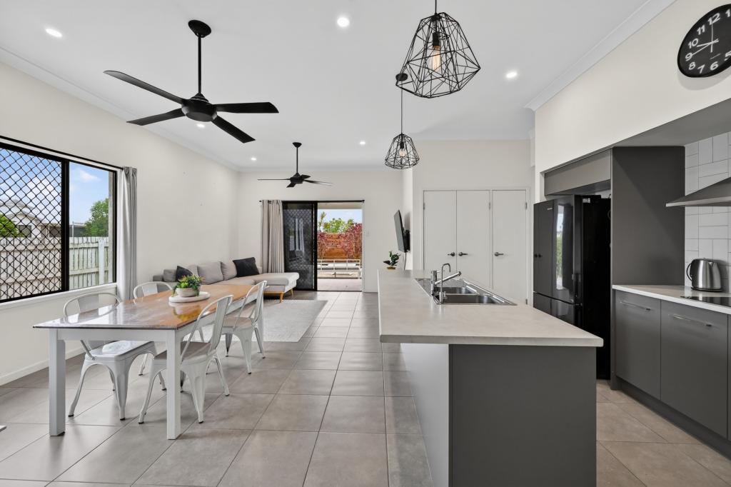 27 The Grange, Shaw, QLD 4818