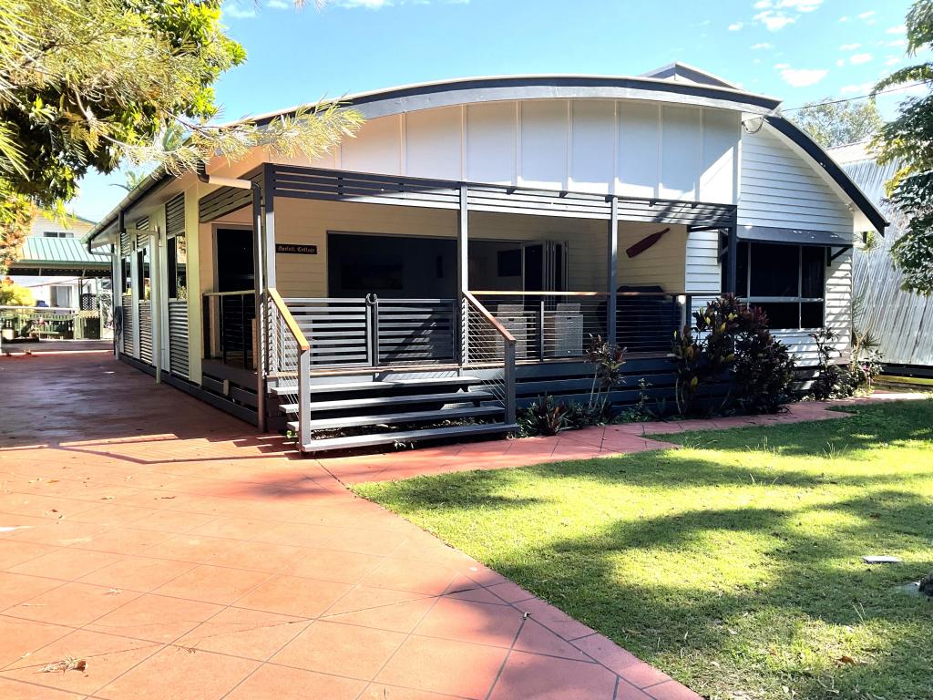 84 Victoria Pde, Coochiemudlo Island, QLD 4184