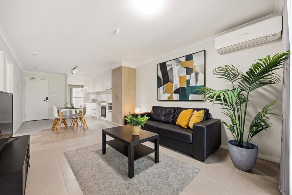 17/18 Westralia Gdns, Rockingham, WA 6168