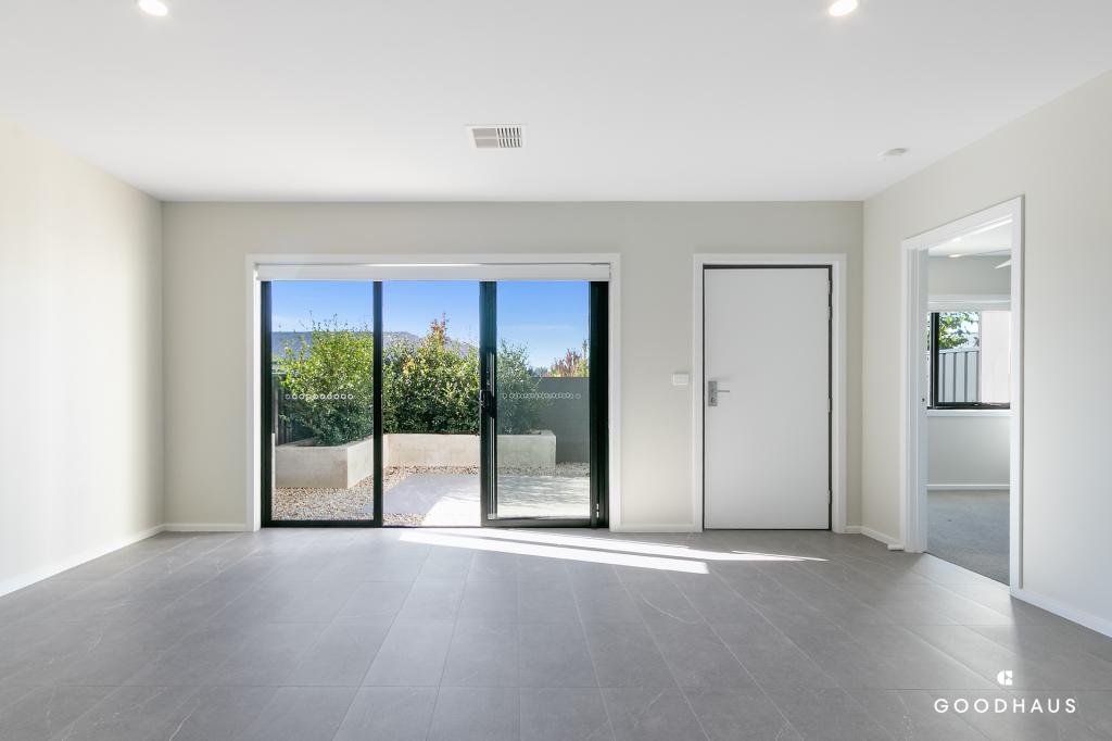 22/14 Grace Munro Cres, Strathnairn, ACT 2615