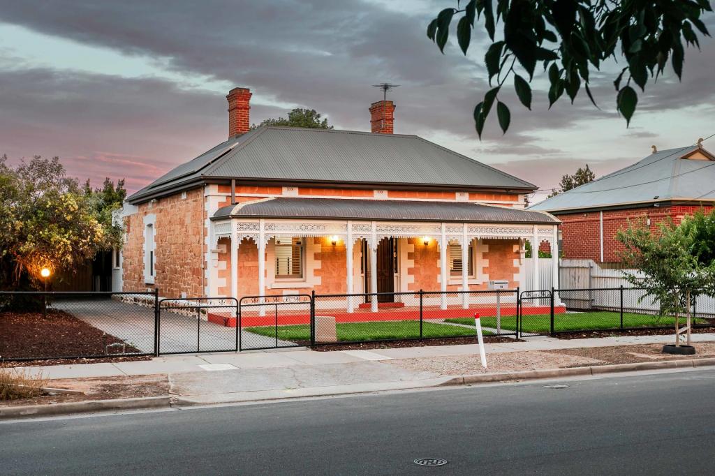 19 Ebor Ave, Mile End, SA 5031