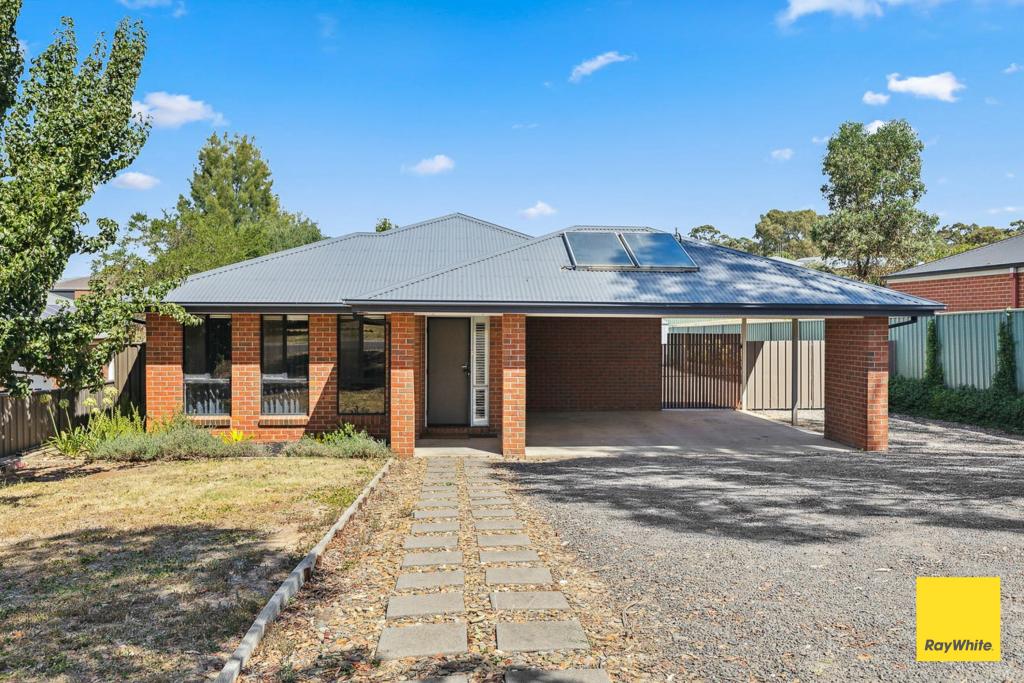 93 Mistletoe St, Golden Square, VIC 3555