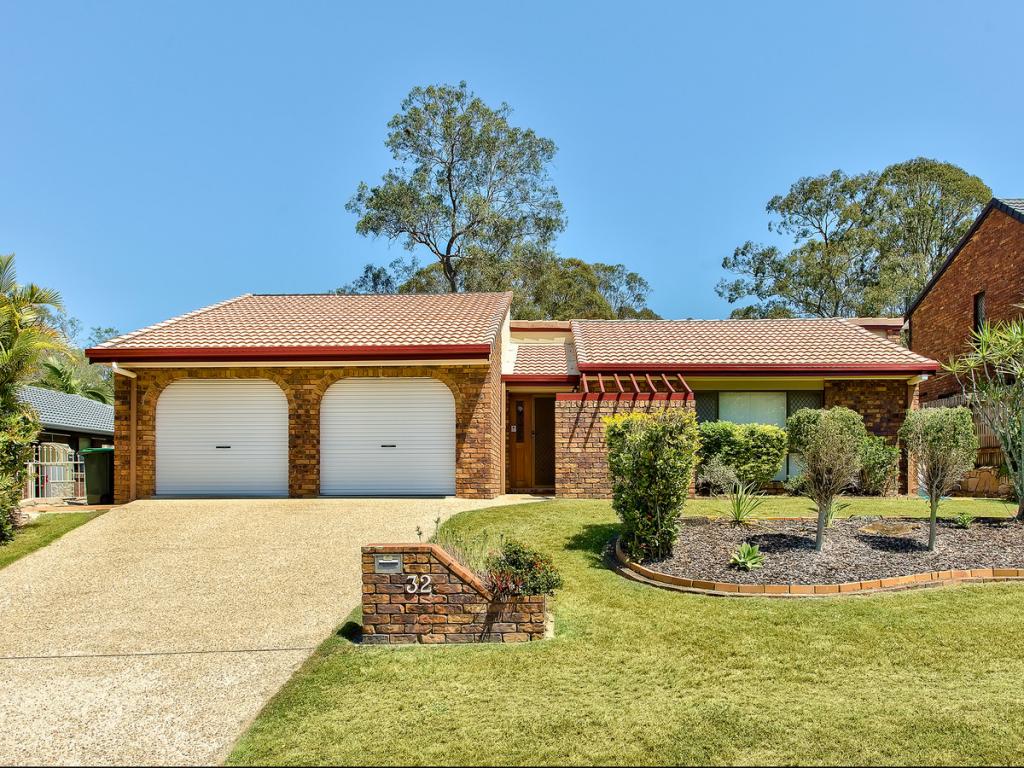 32 Karloff Dr, Stafford Heights, QLD 4053