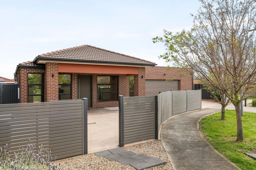 27 Parish Ct, Meadow Heights, VIC 3048
