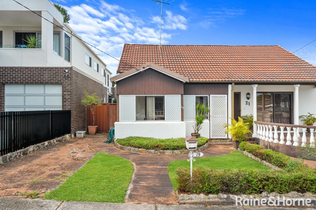 19 Reginald St, Wareemba, NSW 2046