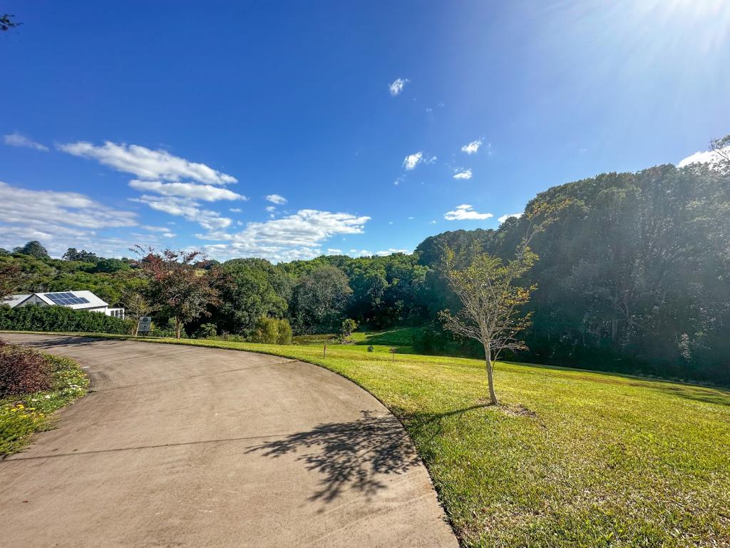 23 Hamptons Pl, Montville, QLD 4560