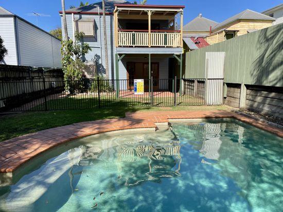 12 Clarendon St, East Brisbane, QLD 4169