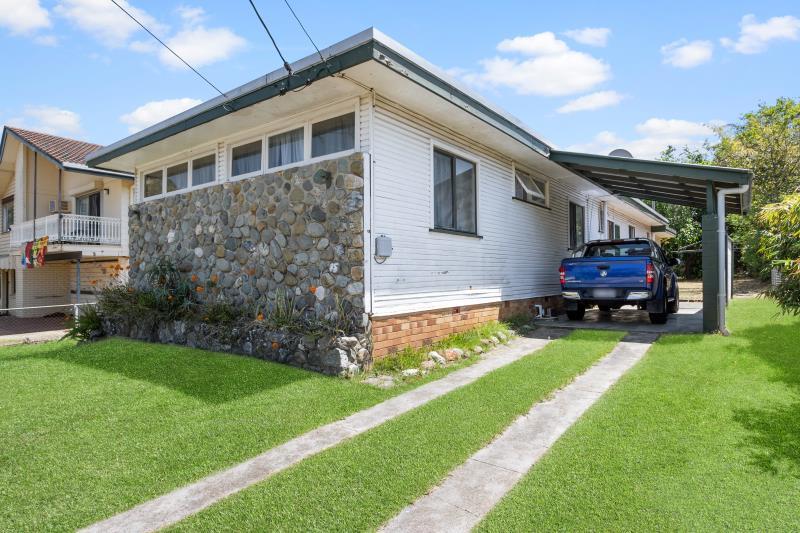 35 Essey St, Clontarf, QLD 4019