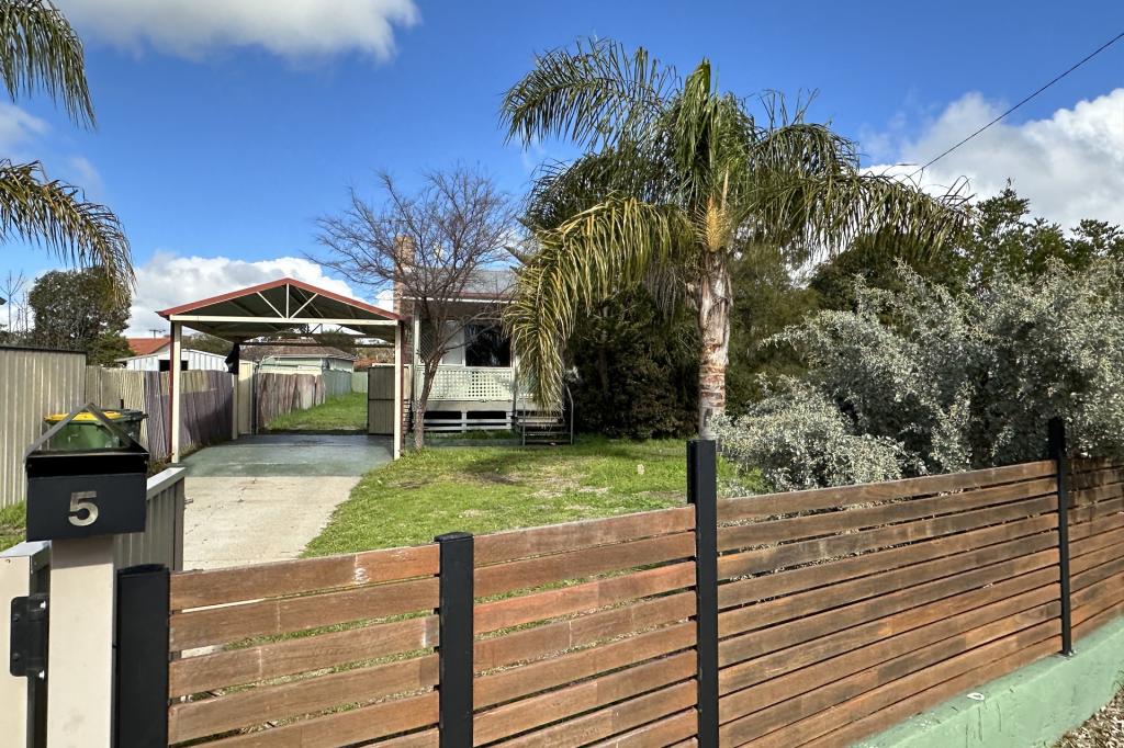 5 Ashworth Cres, Narrogin, WA 6312