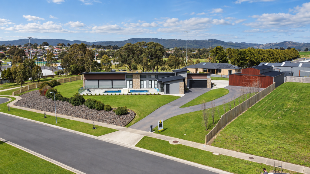 4 Beavis Ct, Churchill, VIC 3842