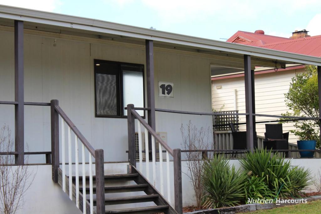 19 Hale St, Narrogin, WA 6312