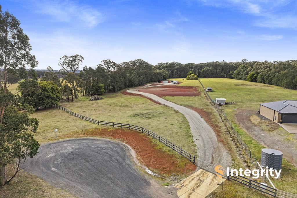 64 Amlyn Ct, Kinglake West, VIC 3757