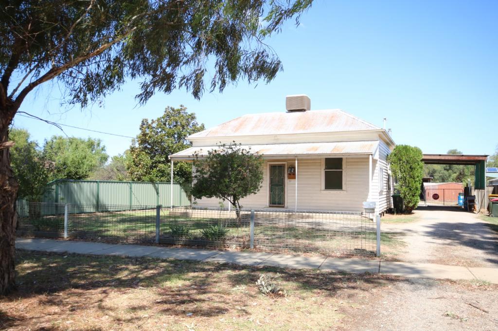 53 Lowry St, Rochester, VIC 3561