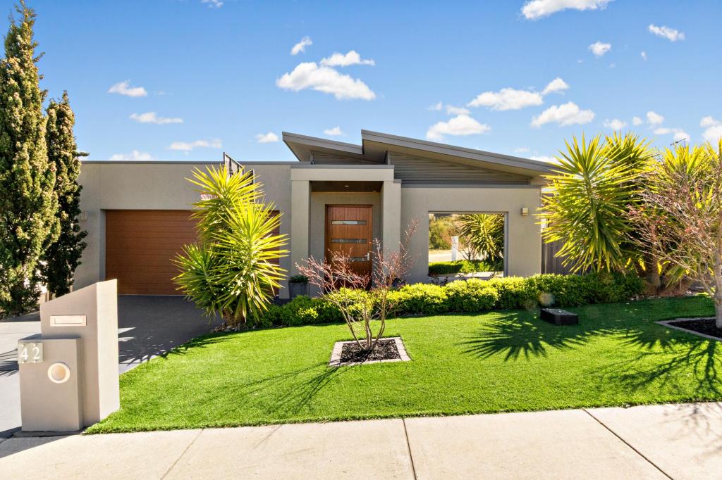 42 Clancy Mckenna Cres, Bonner, ACT 2914