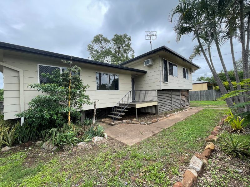 9 SHANNON CRES, DYSART, QLD 4745