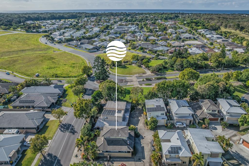1/3-15 LENNOX CCT, POTTSVILLE, NSW 2489