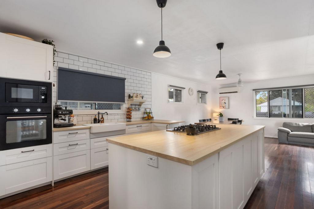 17 Kevin St, Riverview, QLD 4303