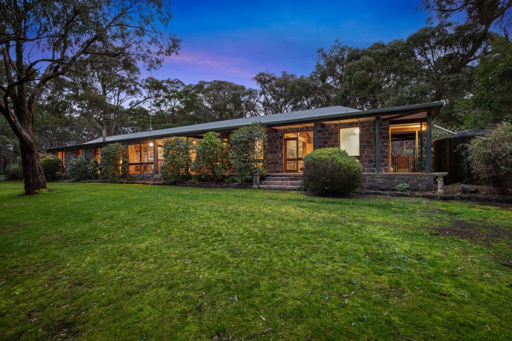 584 Finchs Rd, Bunkers Hill, VIC 3352