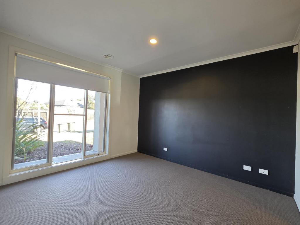 11 Dogherty Ct, Maddingley, VIC 3340