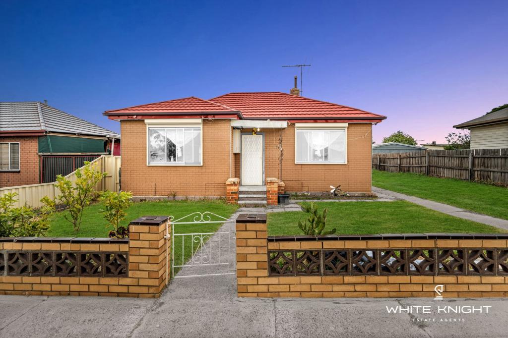 19 HOOK ST, ST ALBANS, VIC 3021
