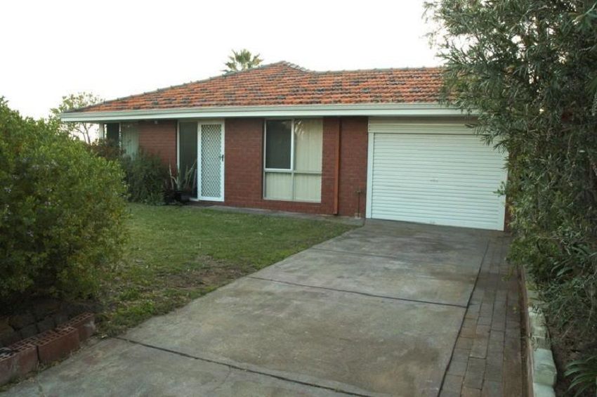 11A GILL ST, EAST FREMANTLE, WA 6158