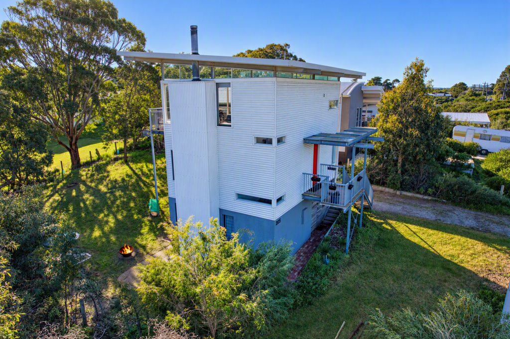 215 JUPITER BVD, VENUS BAY, VIC 3956