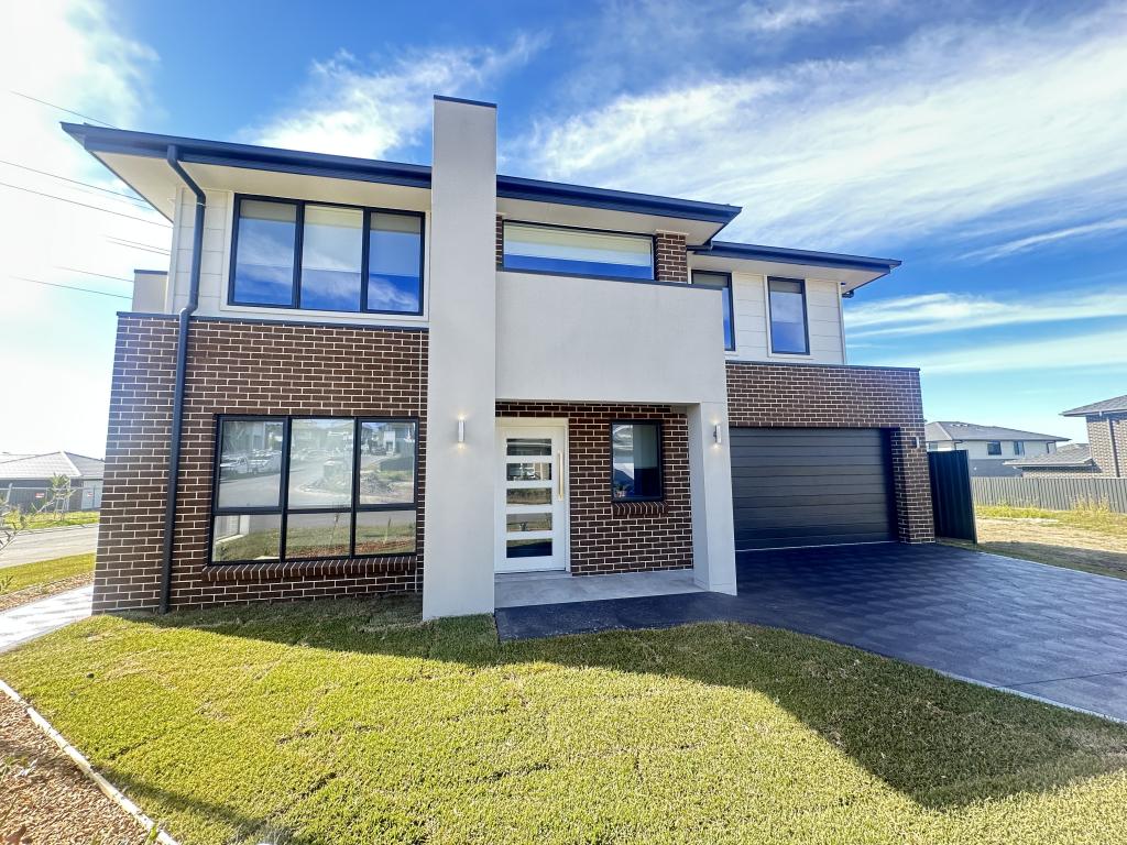 1 Ponsonby St, Grantham Farm, NSW 2765