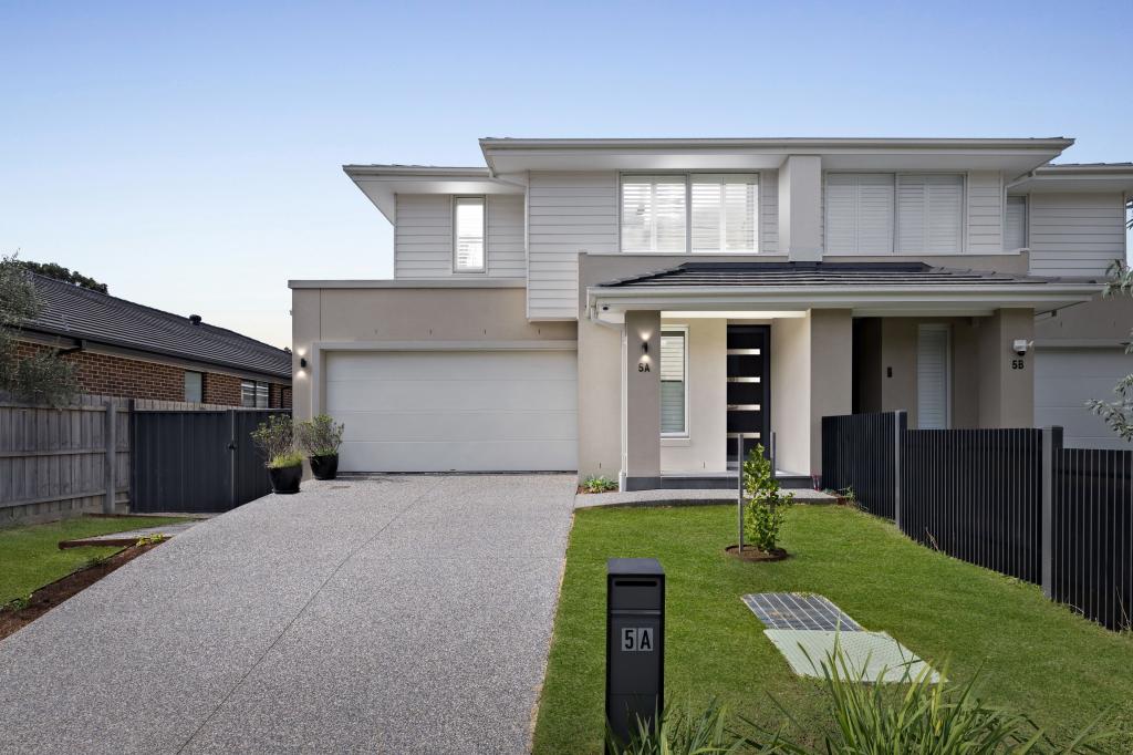 5A NEVILLE ST, WANTIRNA SOUTH, VIC 3152