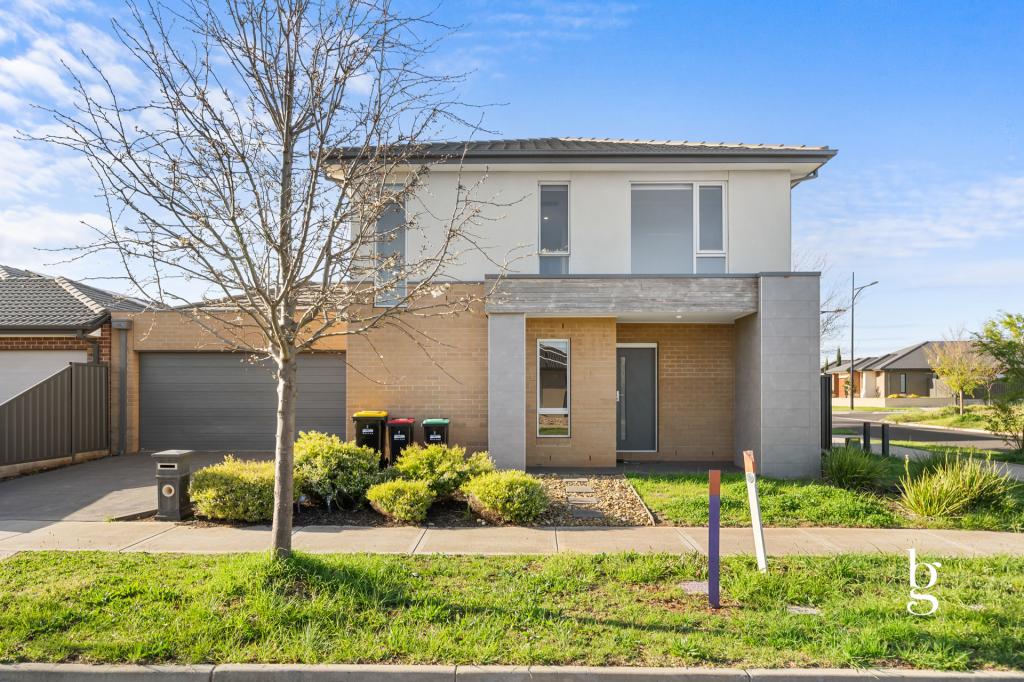 2 Stevenage Dr, Strathtulloh, VIC 3338