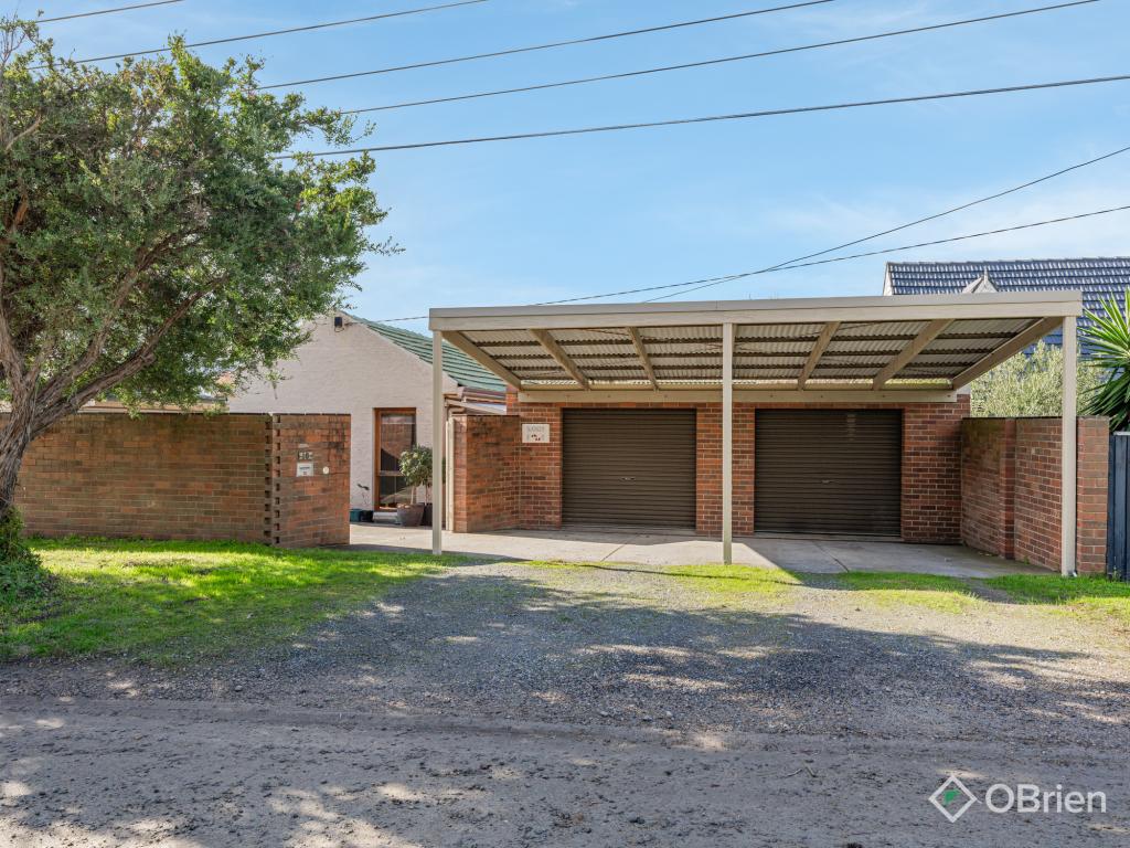 18 Beach Gr, Seaford, VIC 3198