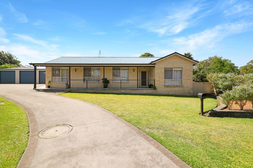 3 ATKINS PL, ST GEORGES BASIN, NSW 2540