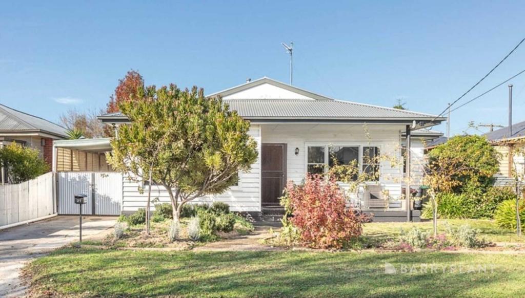 21 MUNRO ST, ALFREDTON, VIC 3350