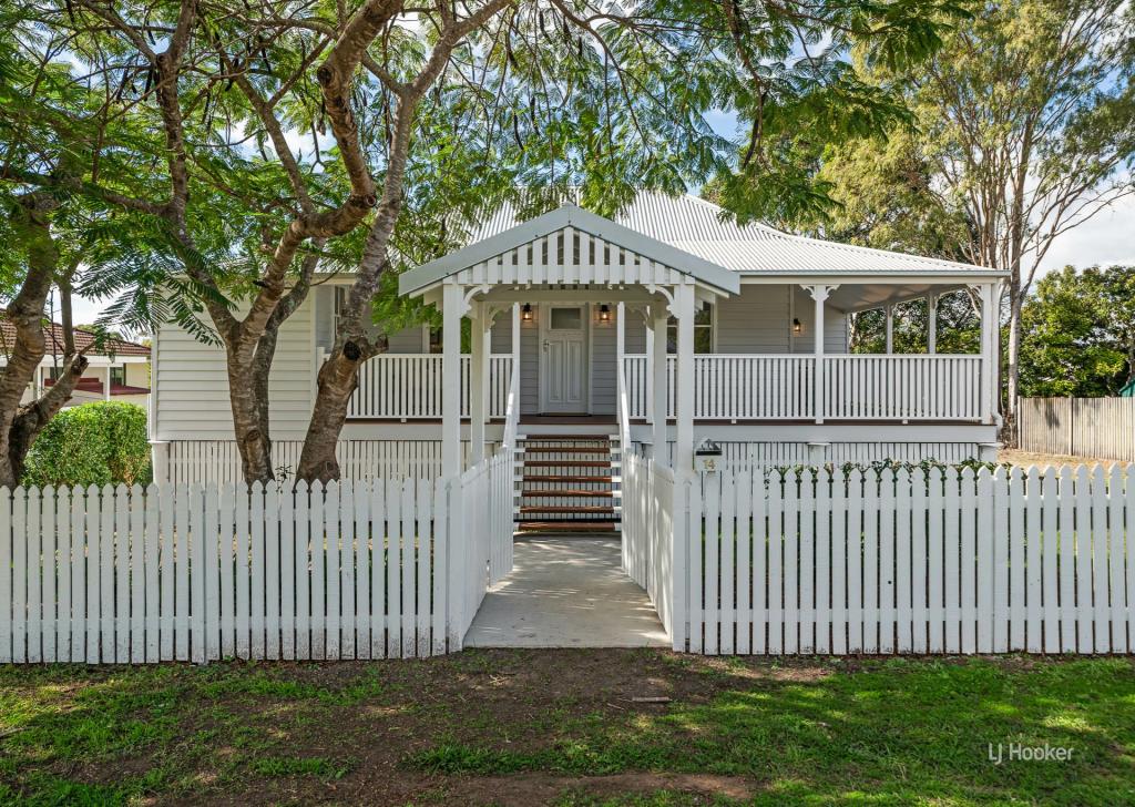 14 Alexandra St, Toogoolawah, QLD 4313