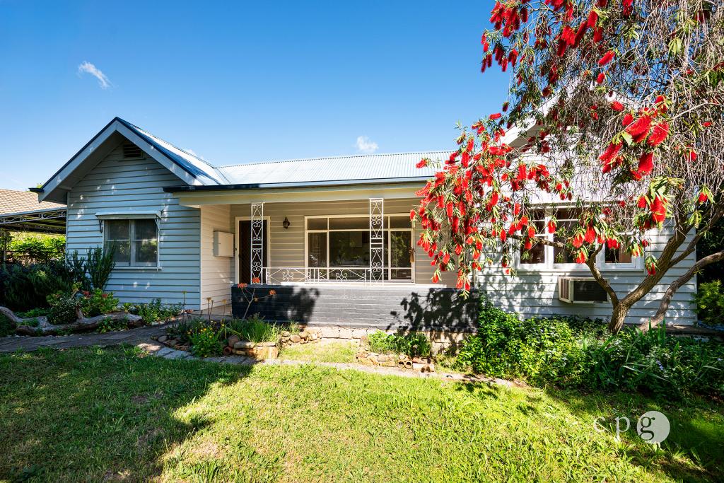 3 Railway Ave, Castlemaine, VIC 3450