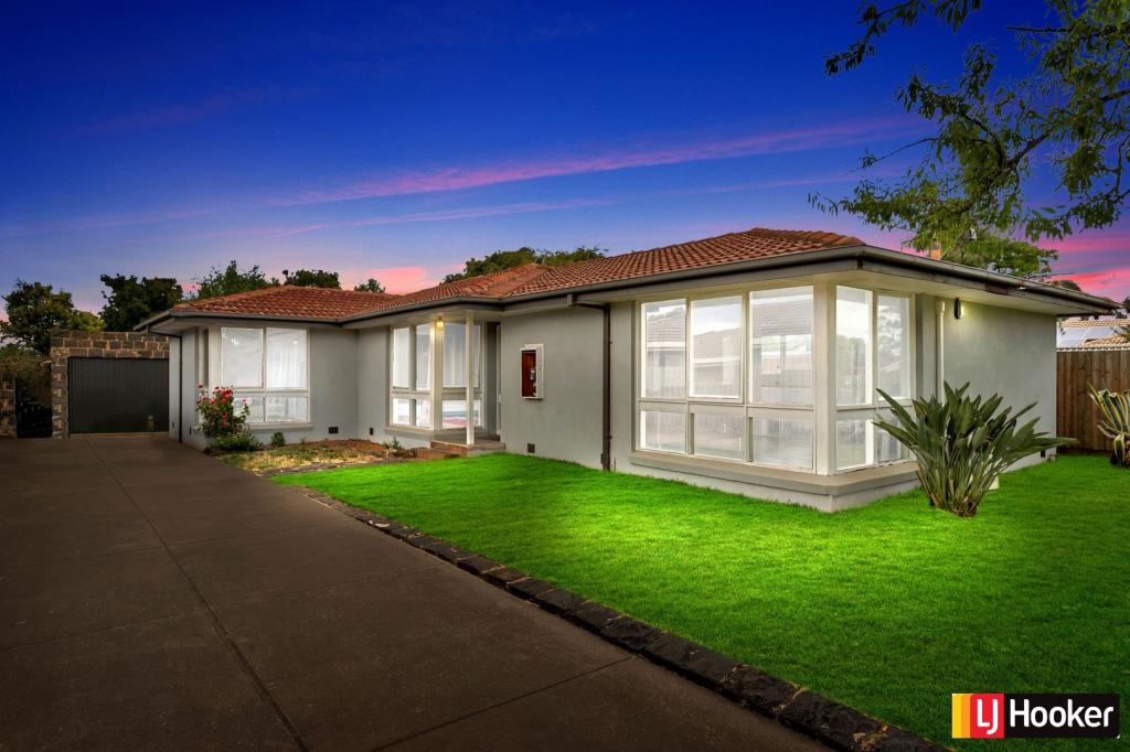 3 Cook Rd, Melton South, VIC 3338