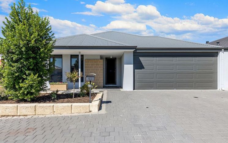 14 Tickner Pde, Ellenbrook, WA 6069