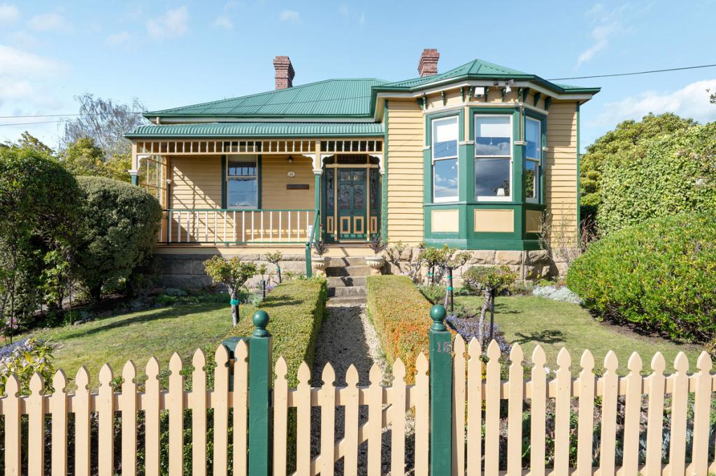 15 Bay Rd, New Town, TAS 7008