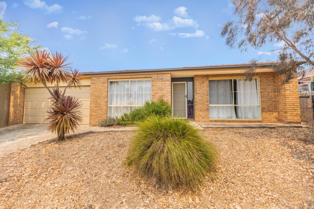 27 Central Pkwy, Cranbourne West, VIC 3977