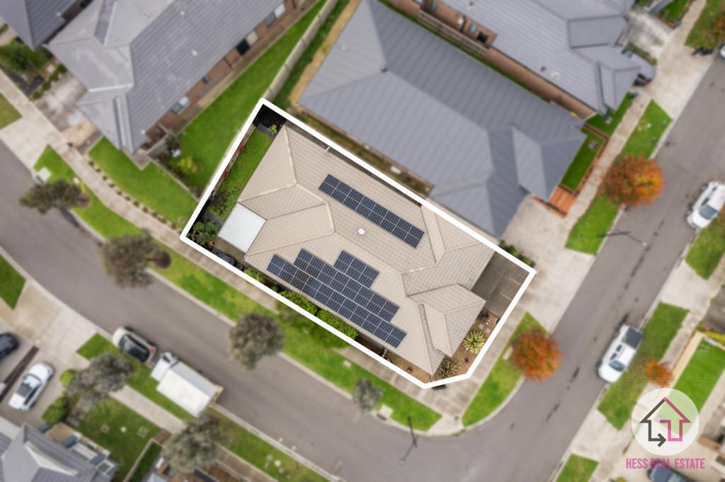 21 ROSENEATH WAY, MICKLEHAM, VIC 3064