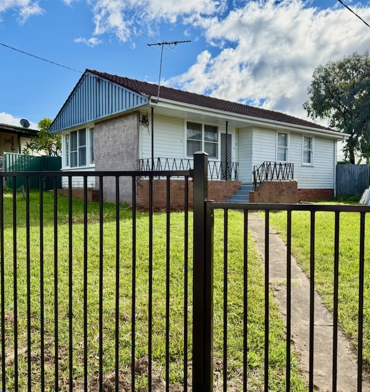100 Samarai Rd, Whalan, NSW 2770