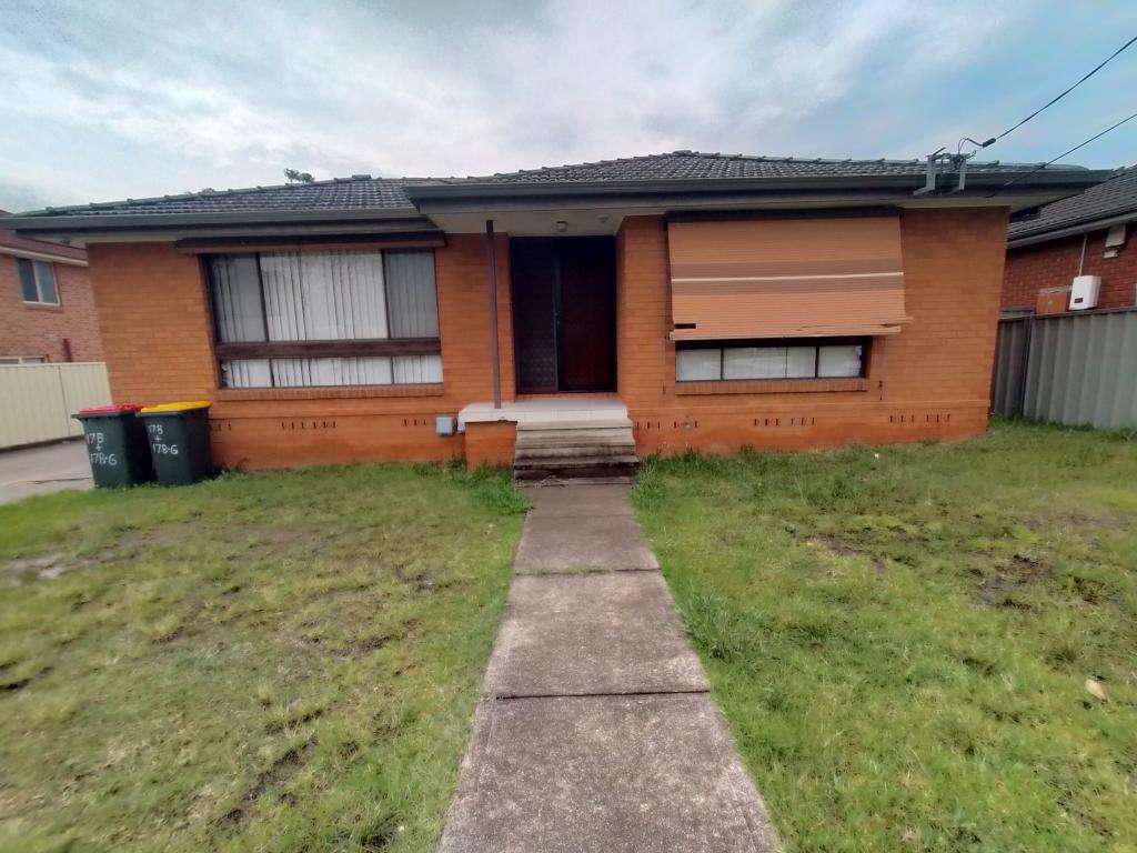 17b Davis Rd, Marayong, NSW 2148