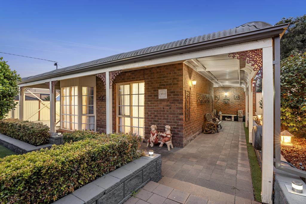 4 Woodleigh Cl, Leopold, VIC 3224